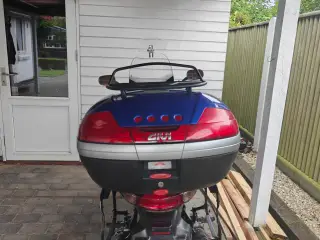 Topboks Givi V46