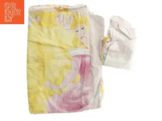 Sæt sengetøj med prinsesse motiv (str. 61x55,5 & 130x180 cm)