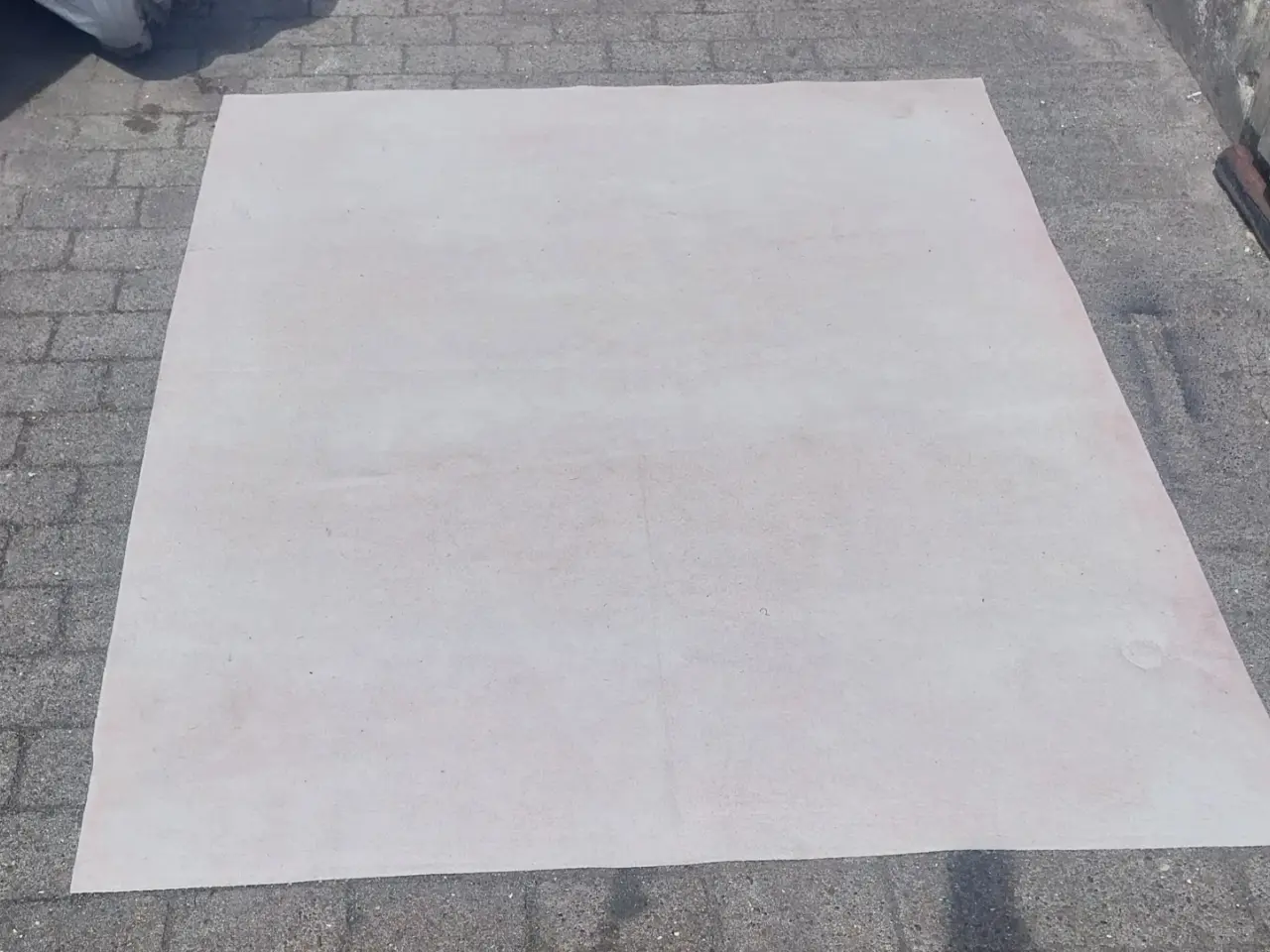 Billede 3 - Beige gulvtæppe 200 x 150 cm 