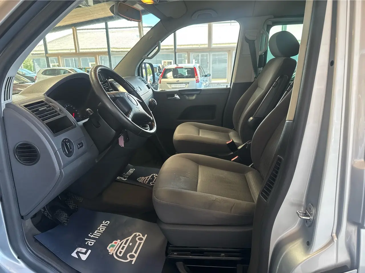Billede 15 - VW Caravelle 2,5 TDi 130 lang 8prs