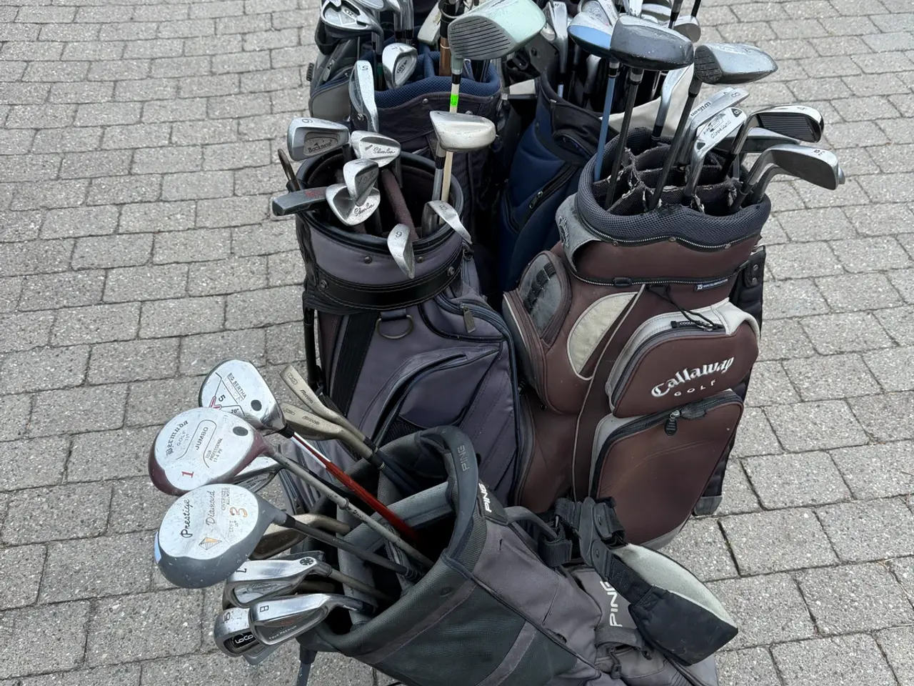 Billede 5 - Jeg har fået en masse brugte golfsæt til salg!