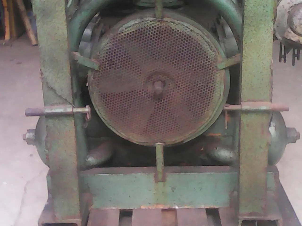 Billede 1 - stor traktor kompressor 3x2 cylinder
