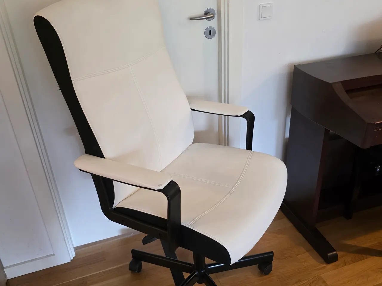 Billede 9 - White IKEA Millberget office chair 