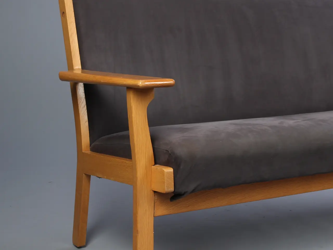 Billede 3 - En velholdt Tre-pers. sofa.