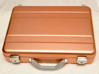 Attache taske i Aluminium