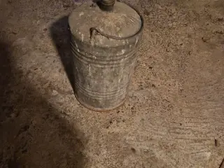 Benzindunk i zink