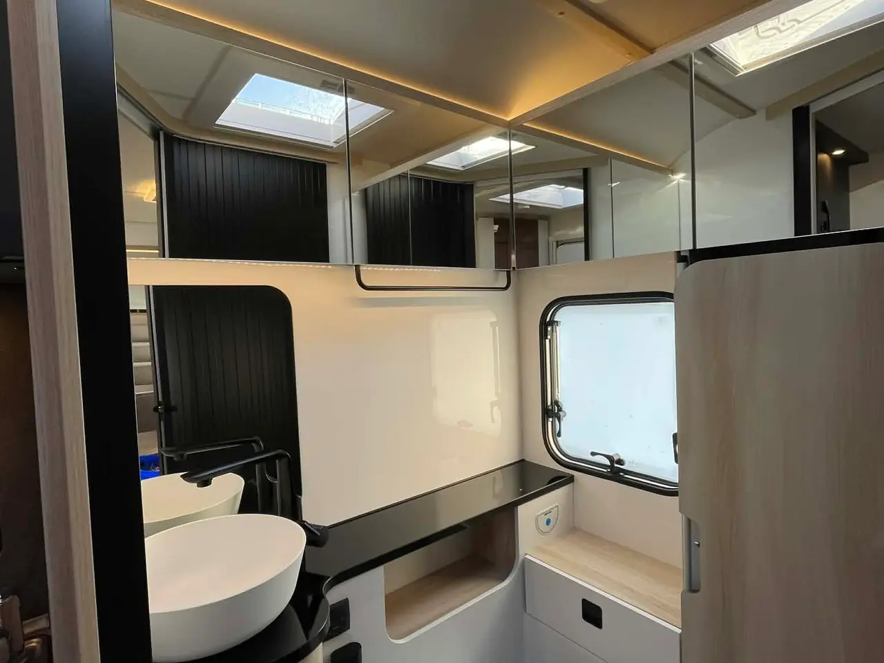 Billede 5 - 2026 - Hobby De Luxe 460 Sff DK Line