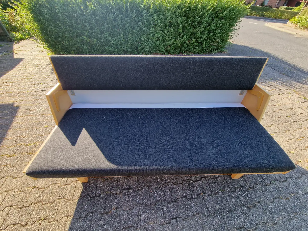 Billede 2 - Velholdt Hans J. Wegner daybed sælges