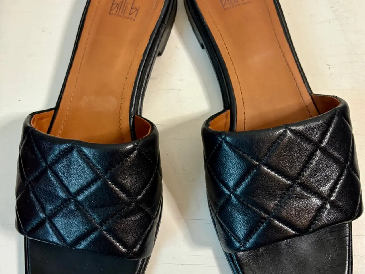 Billede 1 - Billi Bi, sorte slippers, str 39