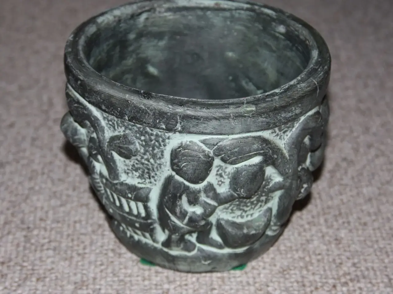 Billede 2 - Potteskjuler med relief H.: 16 cm 