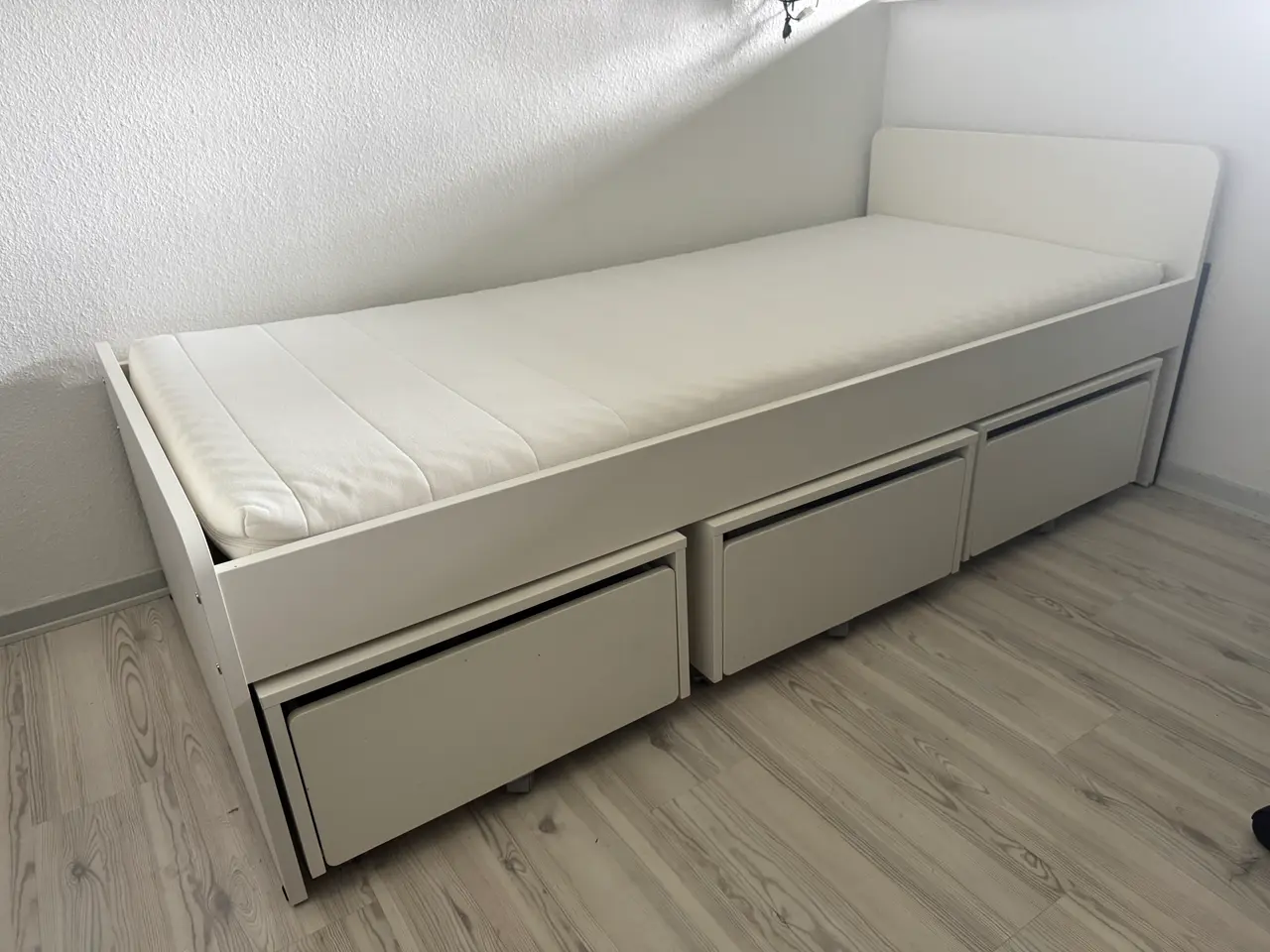 Billede 1 - Super flot Ikea seng