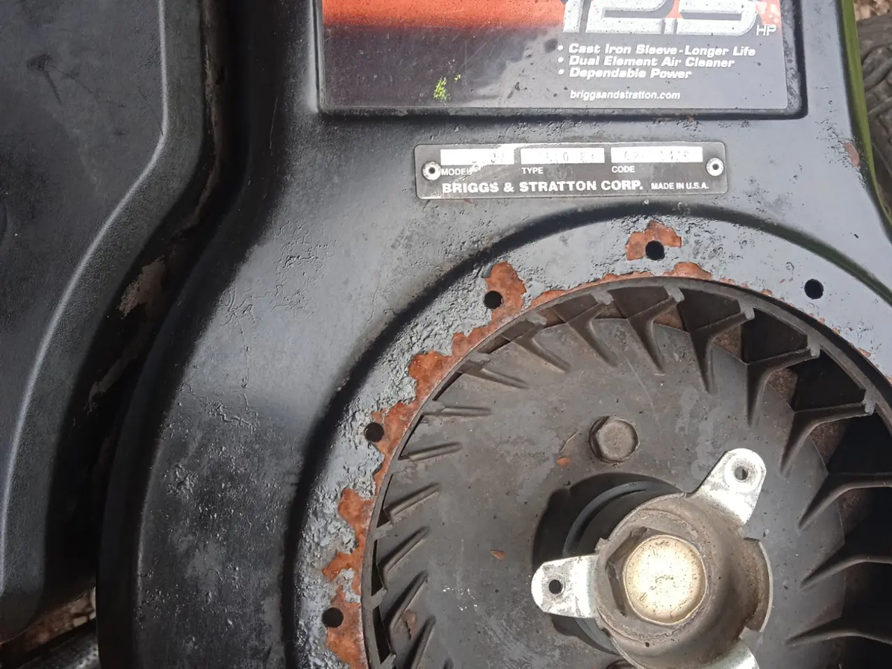 Billede 1 - 12,5 HK Briggs & Stratton motor til havetraktor