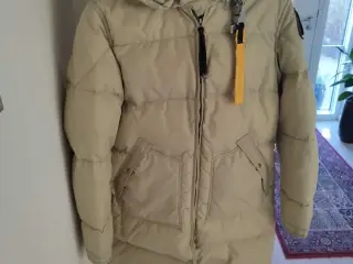 Parajumpers frakke sælges