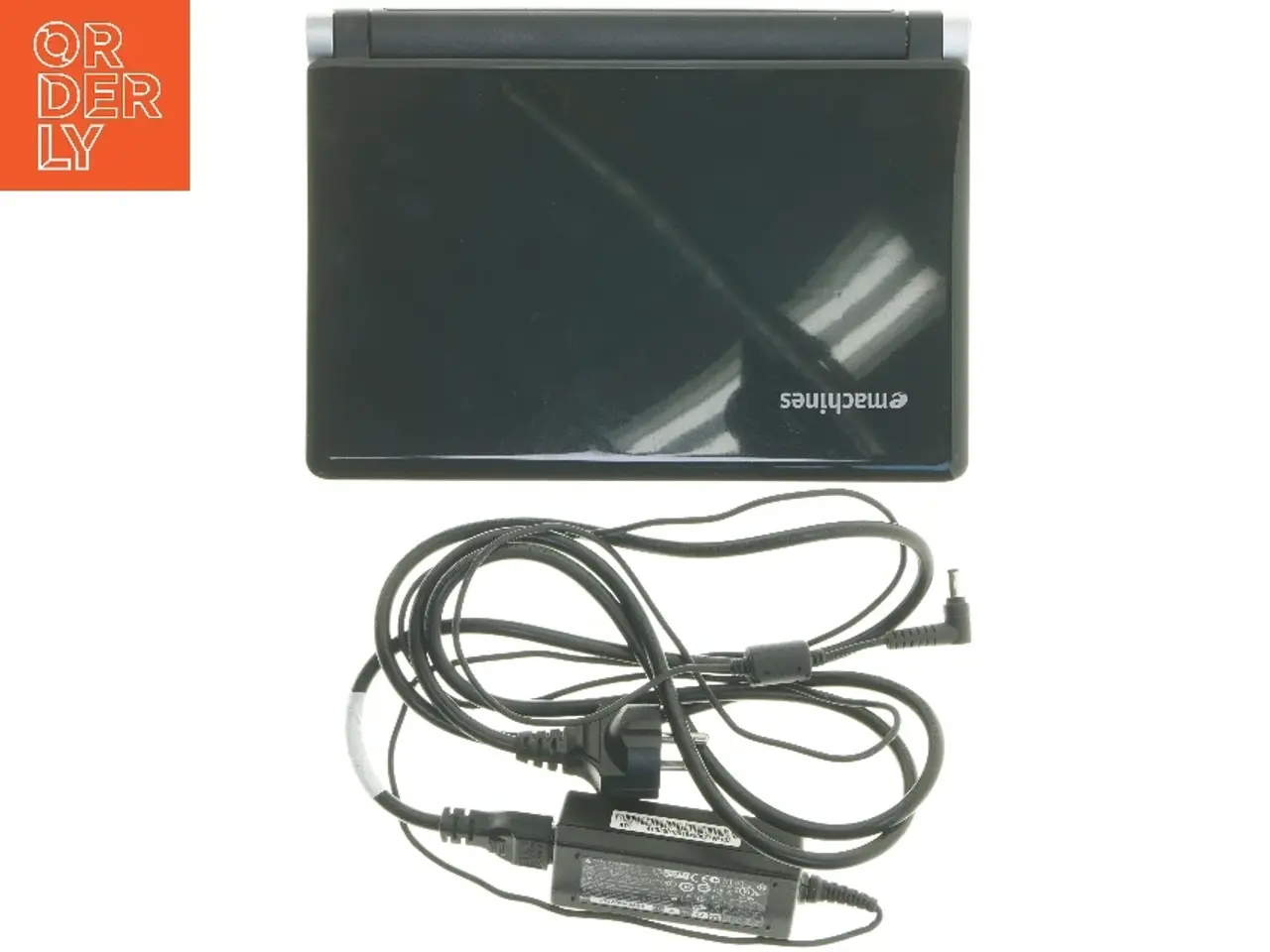 Billede 1 - Netbook med oplader og taske fra eMachines (str. 26x19 cm)