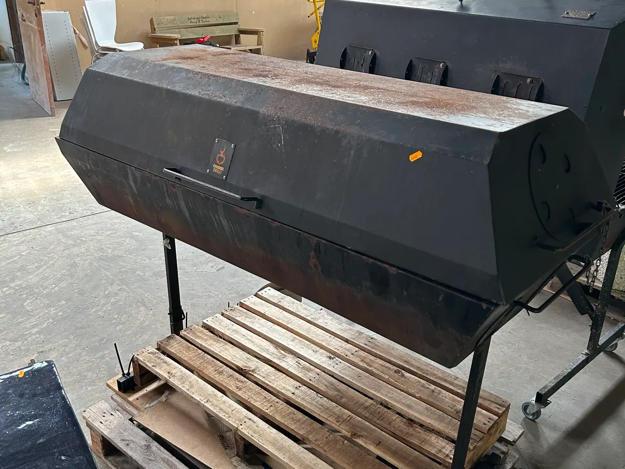 Billede 1 - Mestergrill/pattegrisgrill på stativ CARBON DIABLO 150x60x121 cm.