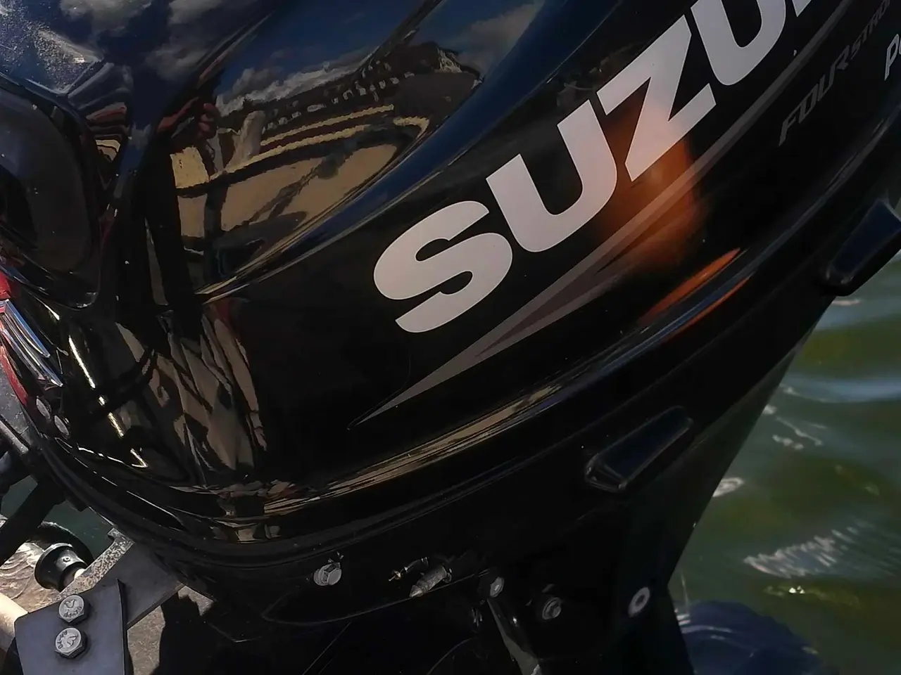 Billede 1 - 20 hk Suzuki påhængs motor med power trim