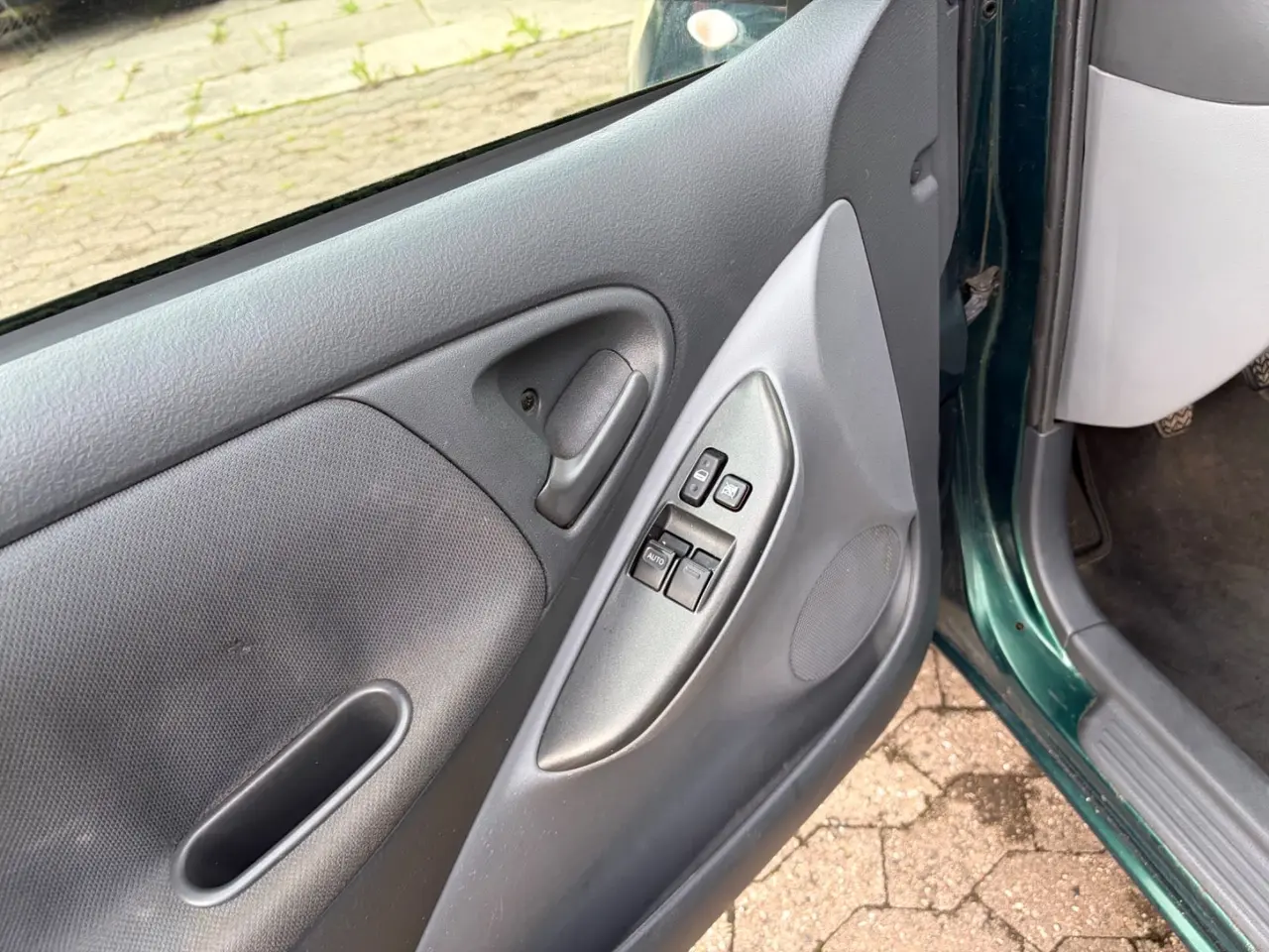 Billede 9 - Toyota Yaris 1,0 Luna