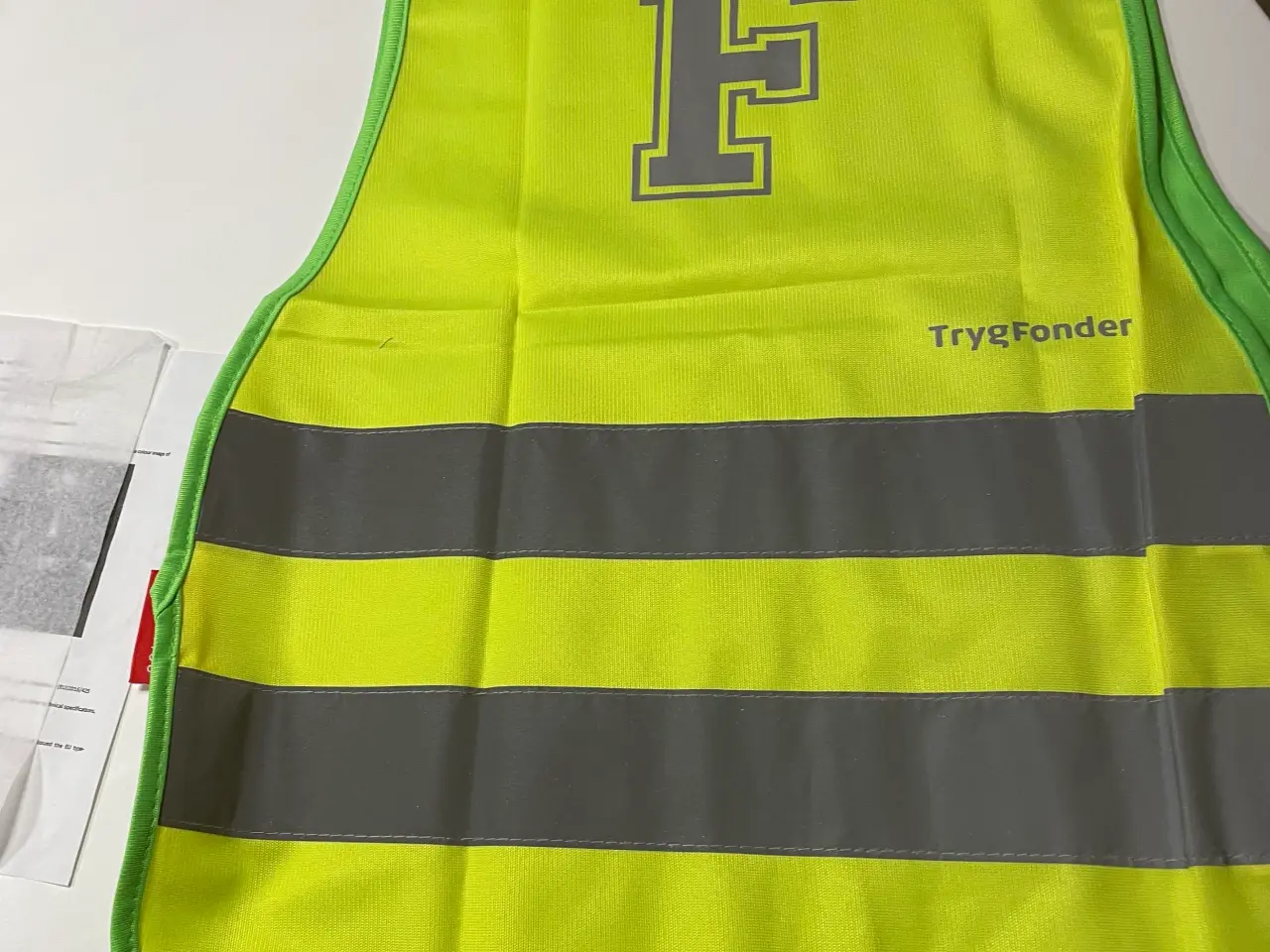Billede 2 - Refleksvest fra TrygFonden