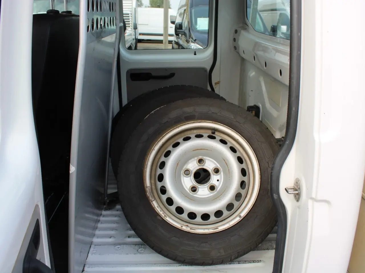 Billede 7 - VW Transporter 2,0 TSi 150 Mandskabsvogn m/lad