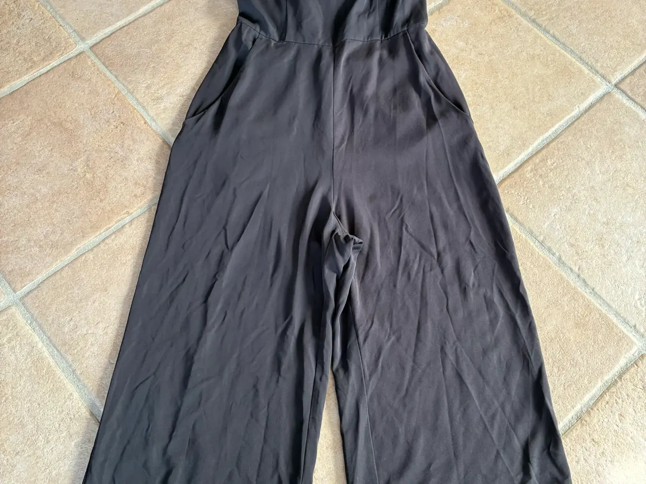 Billede 1 - H&M buksedragt str. XL