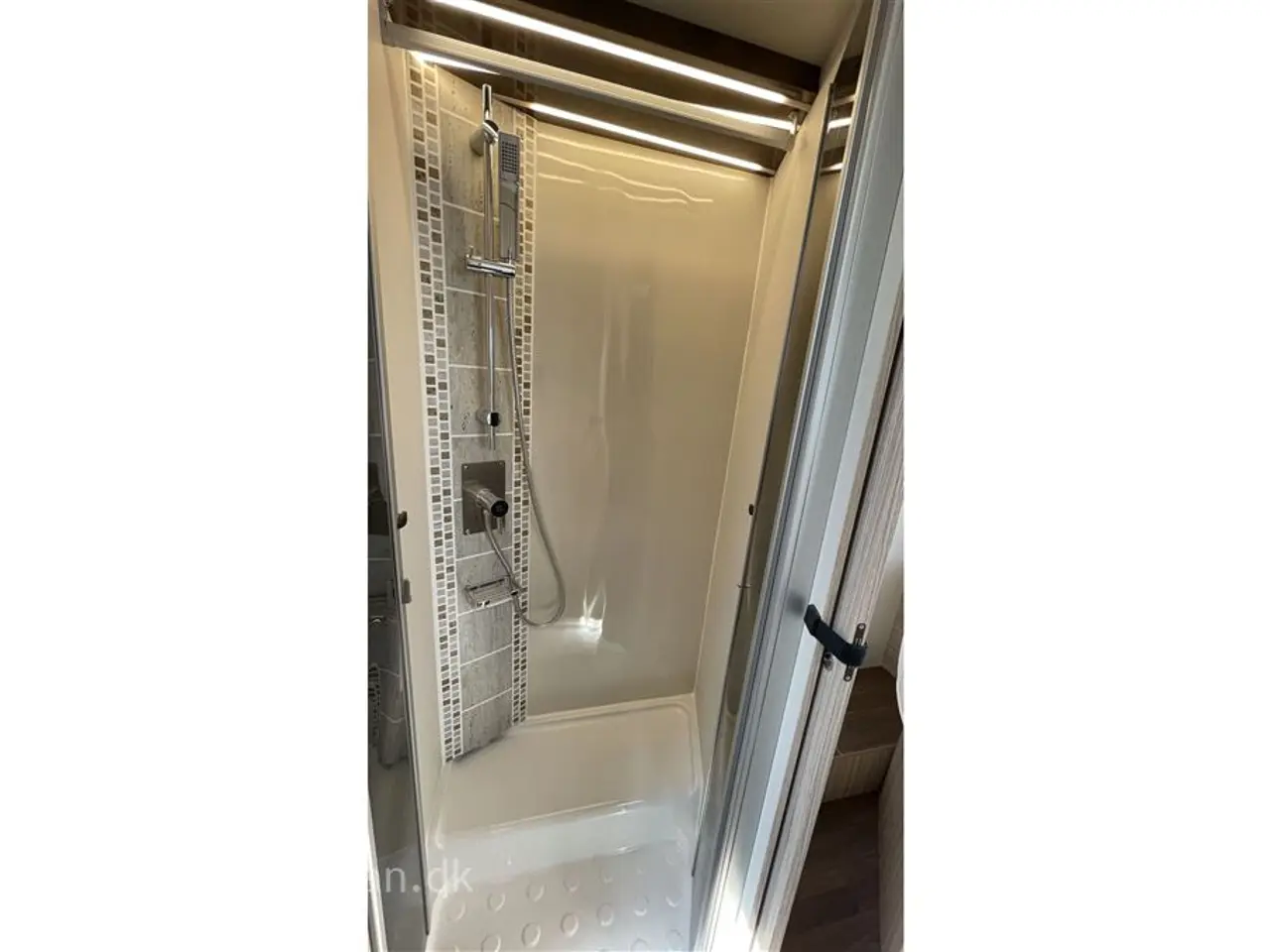 Billede 8 - 2025 - Elnagh T-Loft 582