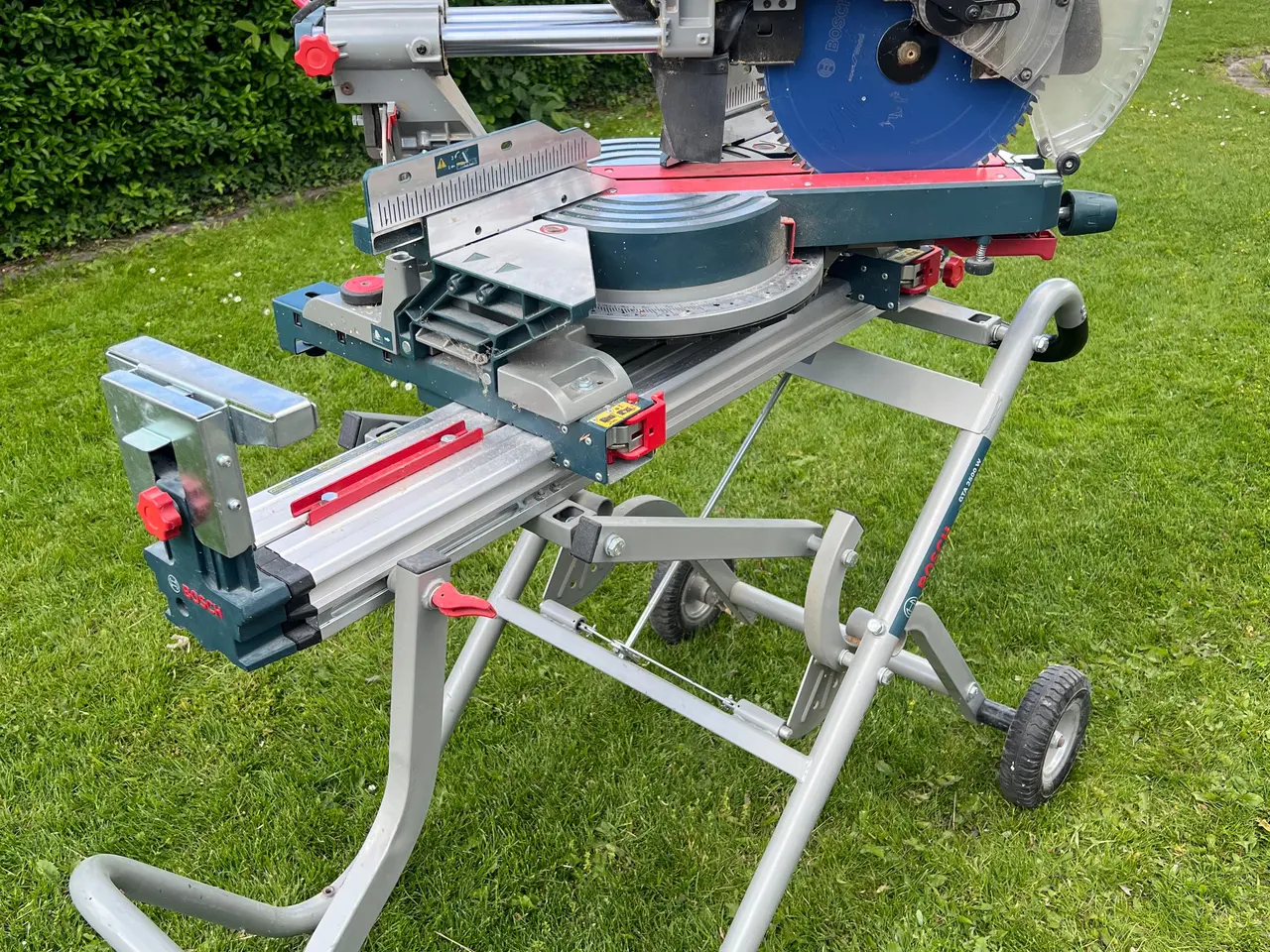 Billede 5 - Bosch Professionel Kapsav og bord