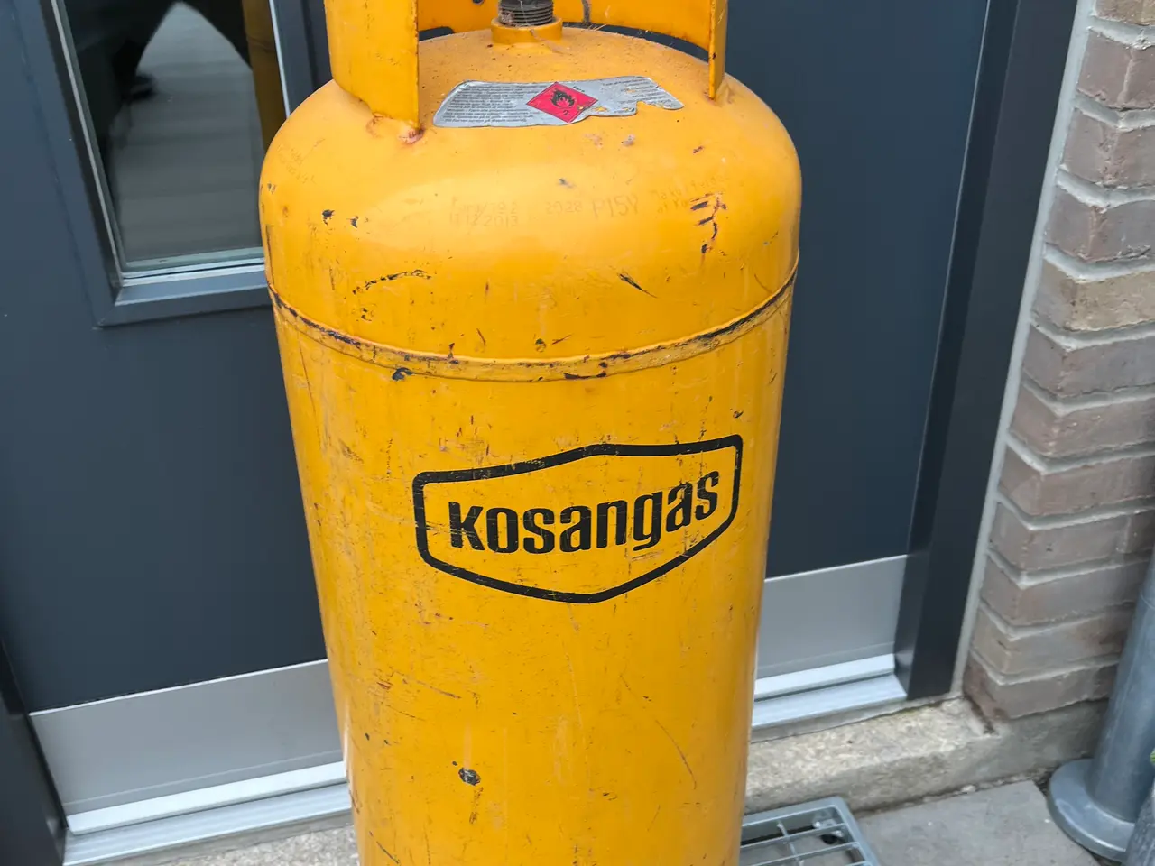 Billede 1 - 22 kg  gasflaske  ca 5 kg gas 