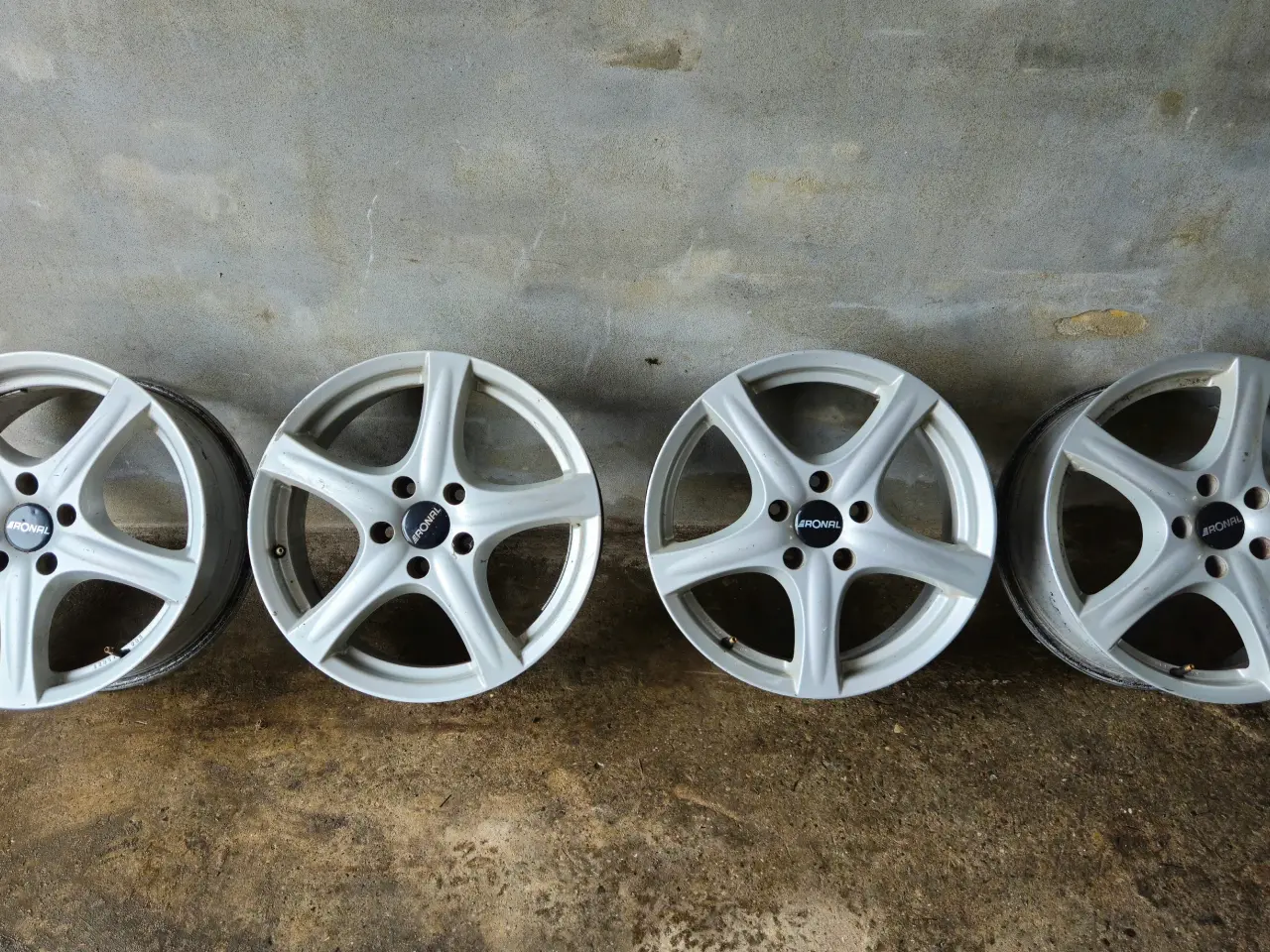 Billede 2 - 5x114,3 • 7x17 • ET49 • Ø76
