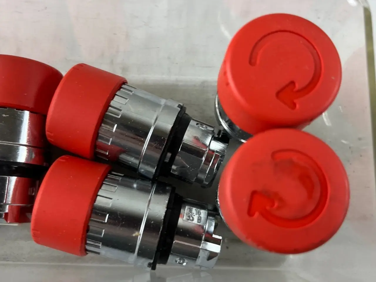 Billede 5 - 6x Schneider Electric ZB4BS834 Harmony XB4 Red 30