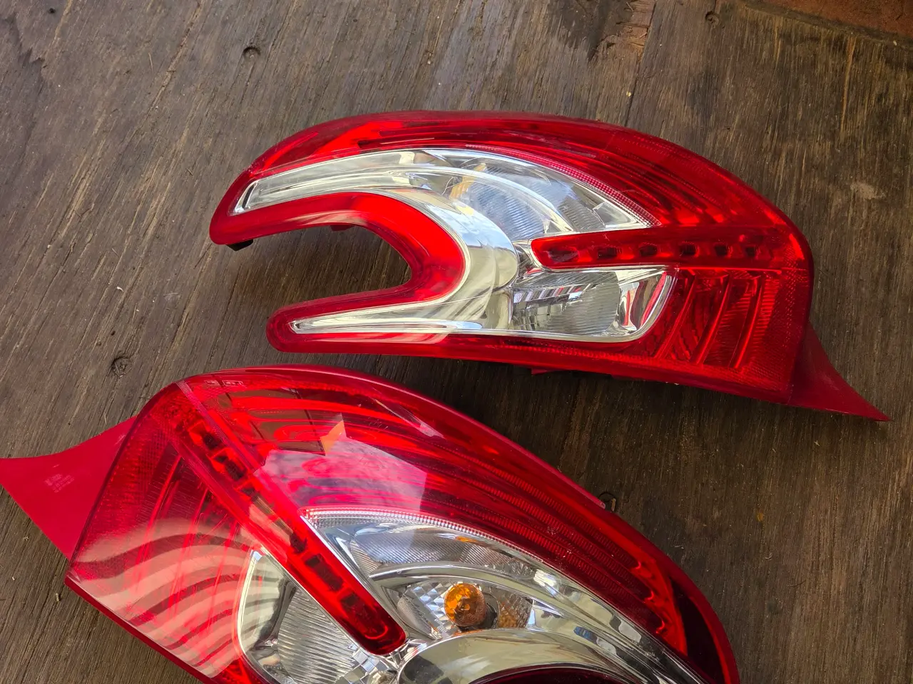 Billede 1 - Peugeot 208 baglygte 2 stk 