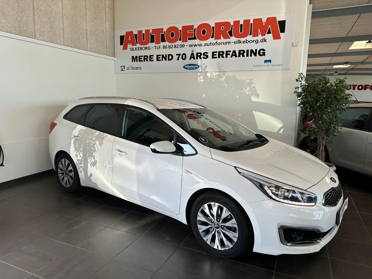 Billede 1 - Kia Ceed 1,4 CVVT Style Limited