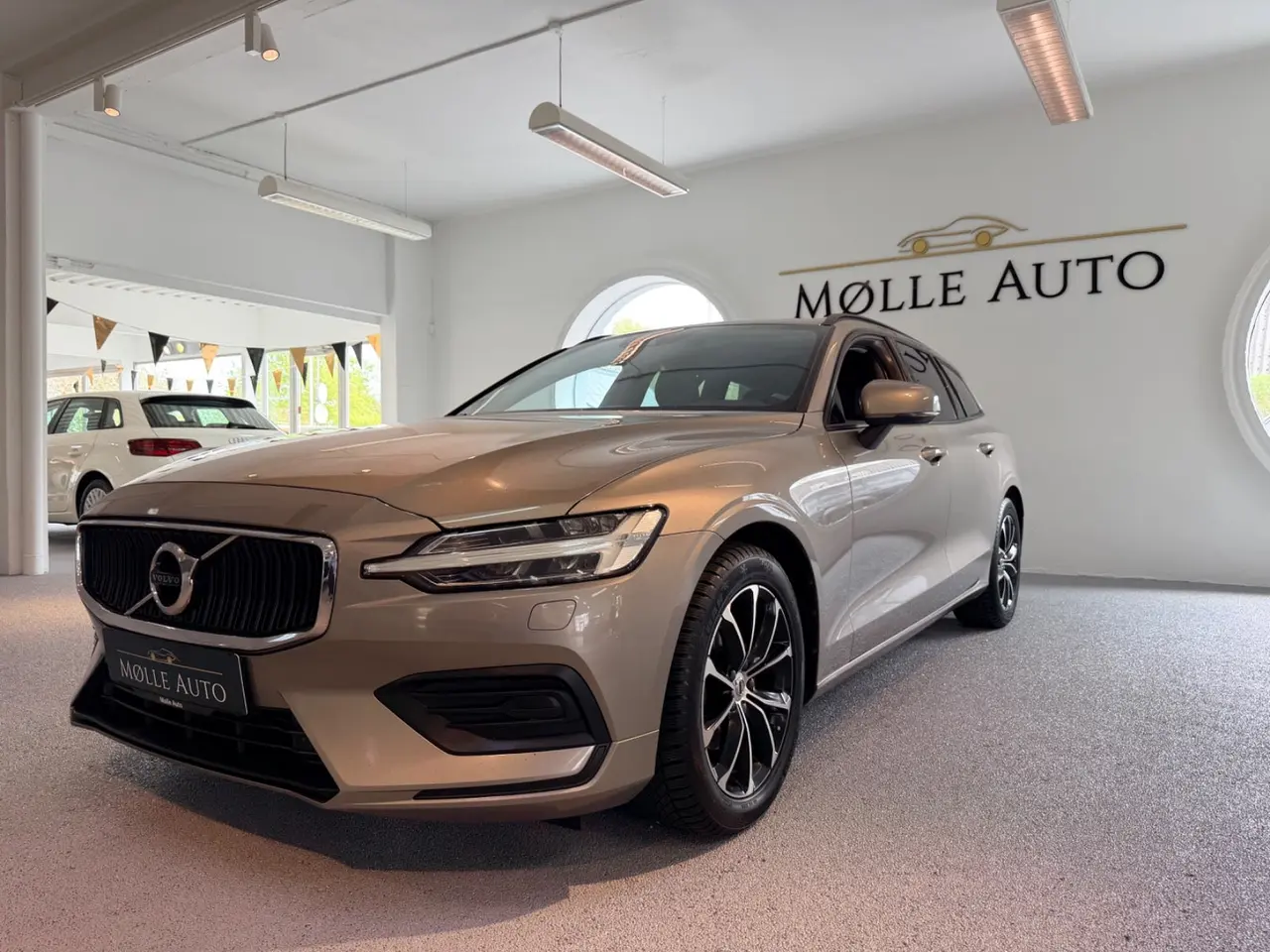 Billede 2 - Volvo V60 2,0 D4 190 Momentum aut.