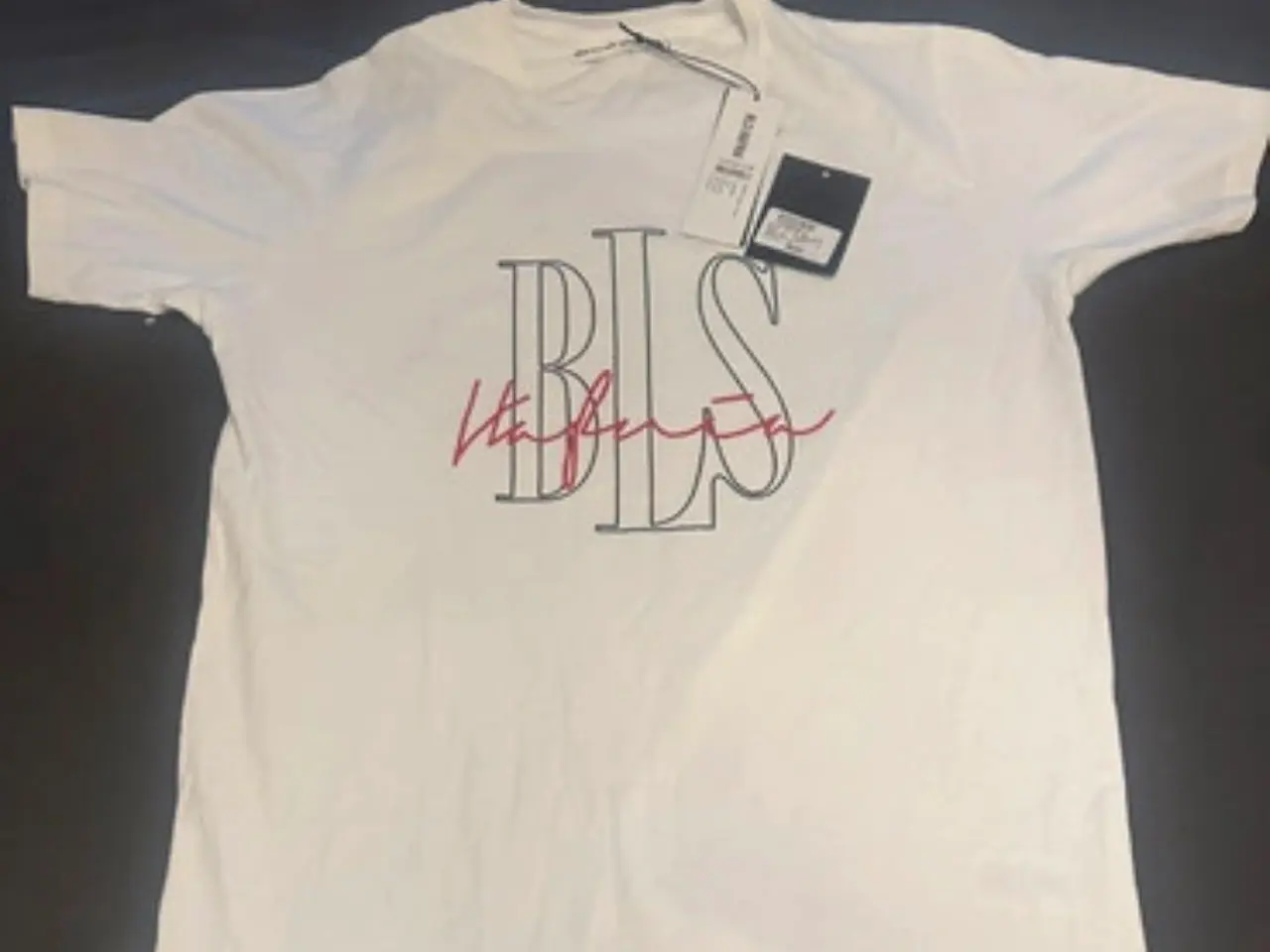 Billede 2 - Ny t-shirt hvid med logo str L 