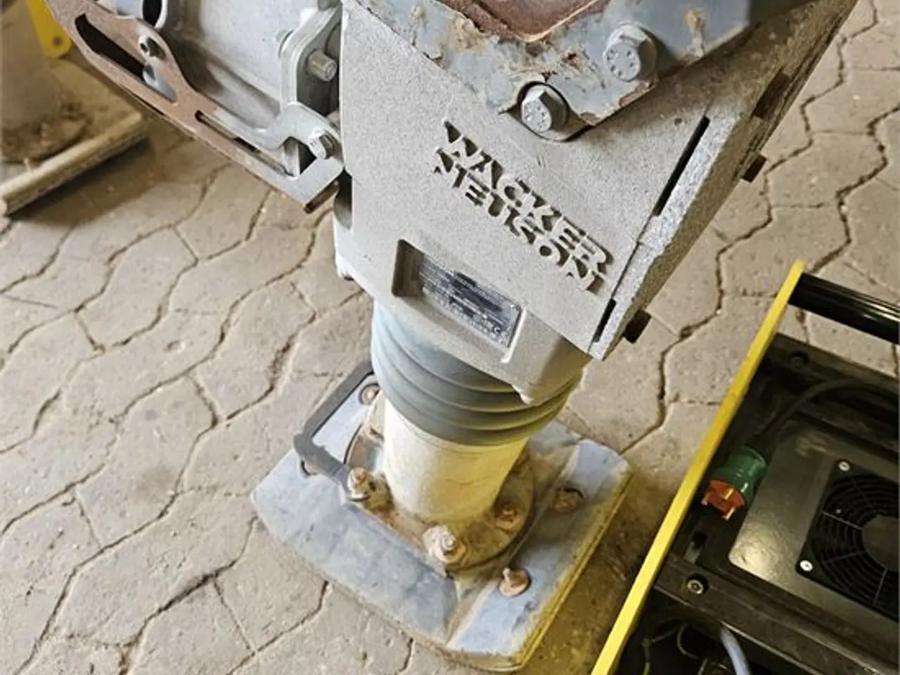 Billede 13 - Wacker Neuson AS60e - 71 kg - Elektrisk vibrationsstamper / Electric vibratory rammer with charger