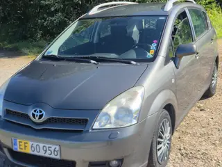 Fin Toyota Corolla Verso