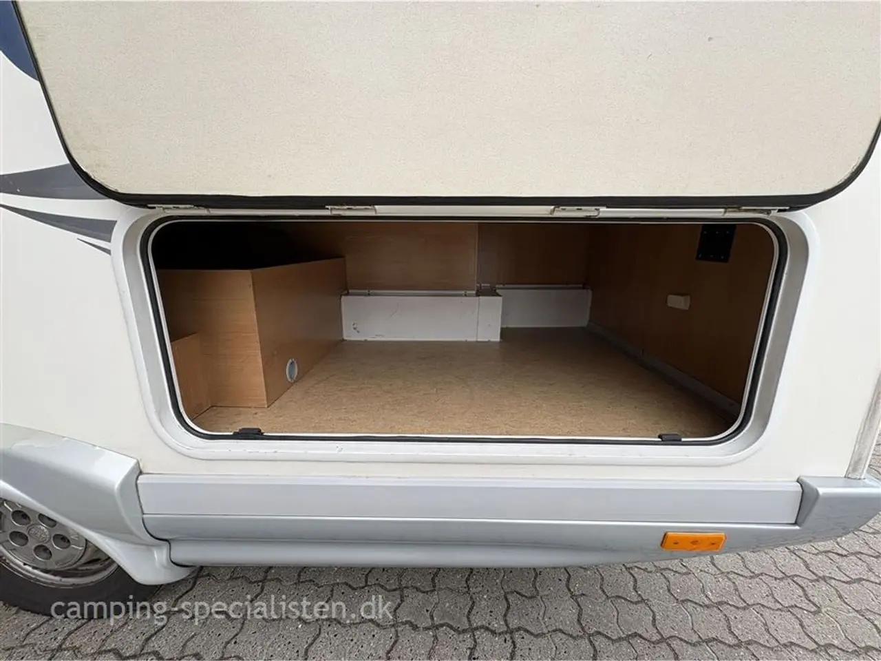 Billede 4 - 2007 - Elnagh Baron 120 L Elnagh Baron 120L 2007 - Se den nu hos Camping-Specialisten.dk