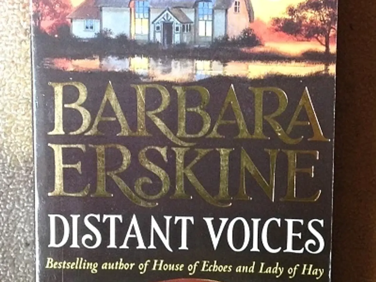 Billede 1 - Barbara Erskine: Distant voices