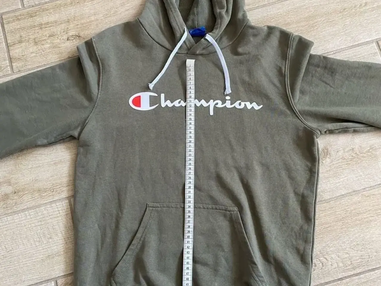 Billede 2 - Champion hoodie i army grøn