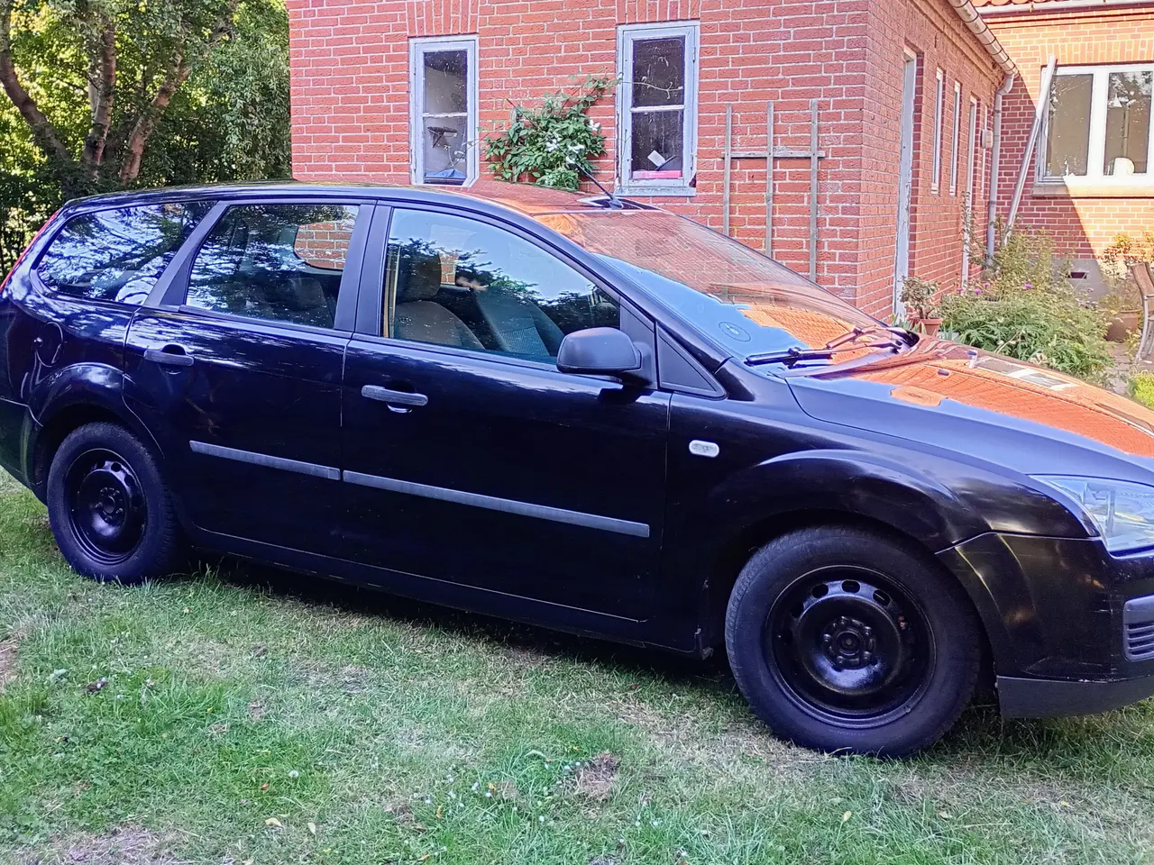 Billede 1 - Ny pris - nysynet Ford Focus stationcar