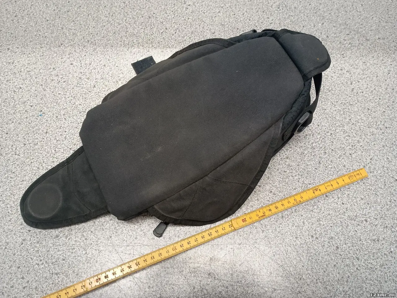 Billede 3 - Tanktaske med magneter, IXS