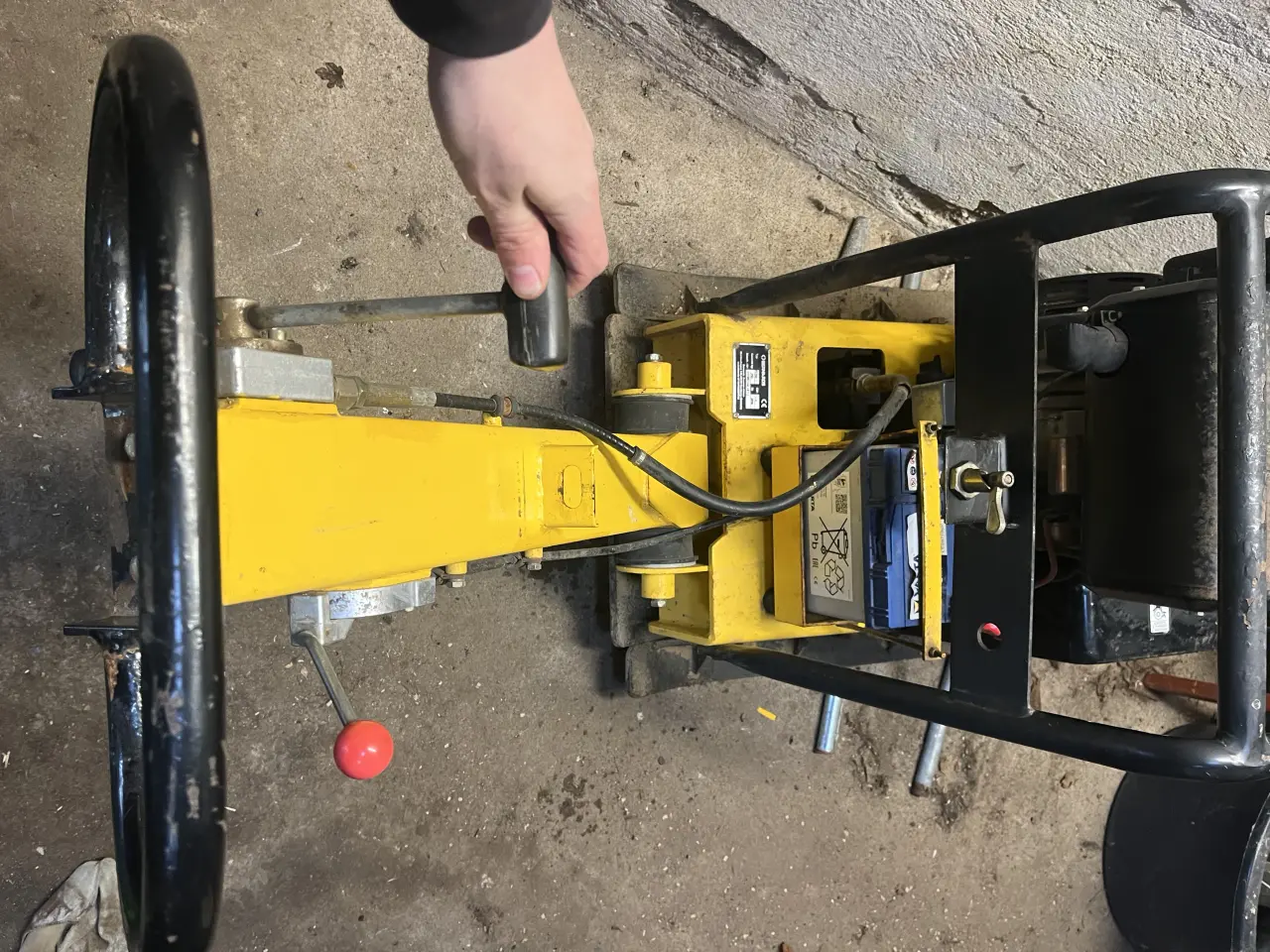 Billede 2 - Udlejning af professionel pladevibrator
