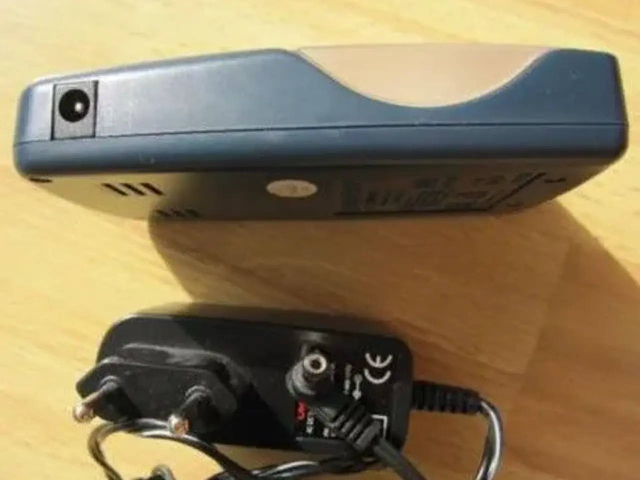 Billede 3 - Uniross Sprint 1-2h batterilader