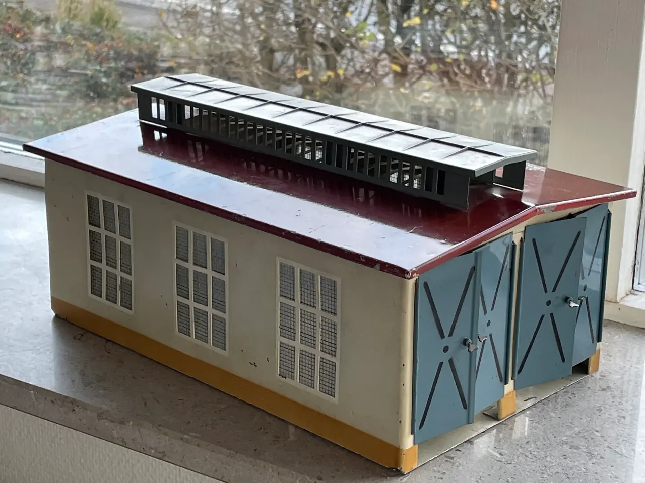 Billede 1 - Flot dobbelt tog garage i metal