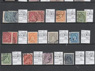 DK. 25 forskellige tjenestemærker. AFA 3.800 kr.