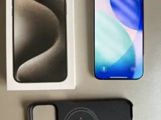 Apple iPhone 15 Pro Max 256 GB – 89% batteri