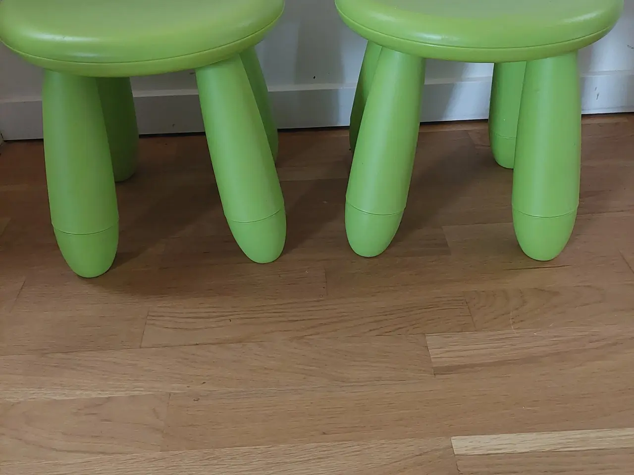 Billede 1 - Børnestole i plastik