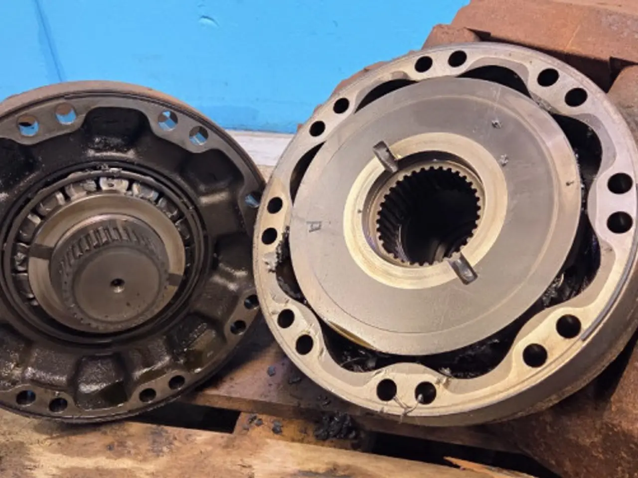 Billede 10 - New Holland CR9.90 Spindel R. 87281653