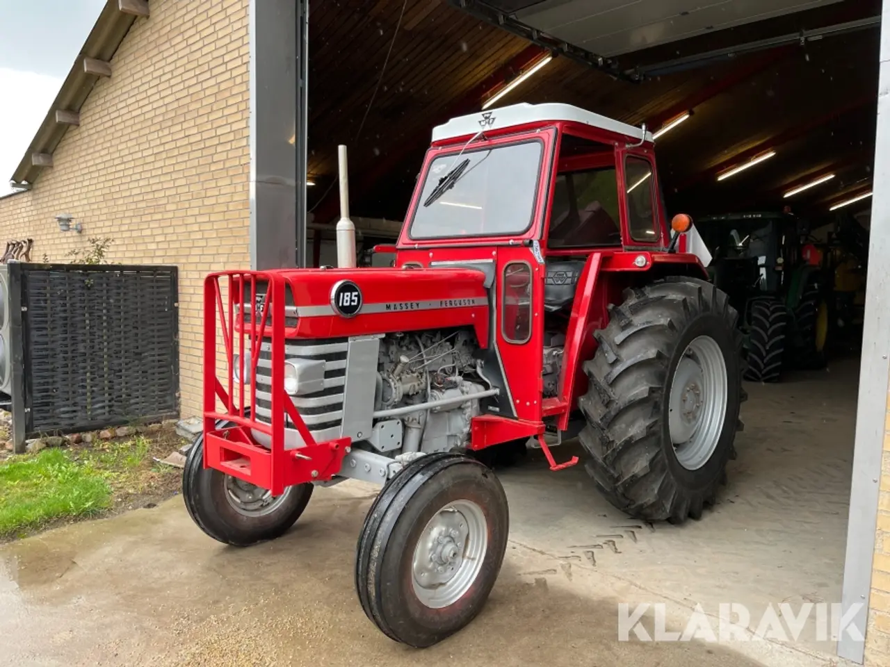 Billede 1 - Veterantraktor Massey-Ferguson 185