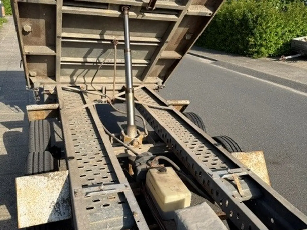 Billede 3 - Tiptrailer 2500kg holder syn til den 24-06-2026