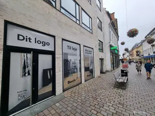 Meget centralt beliggende butikslejemål - i alt 433 kvm